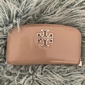 Tory Burch zip wallet